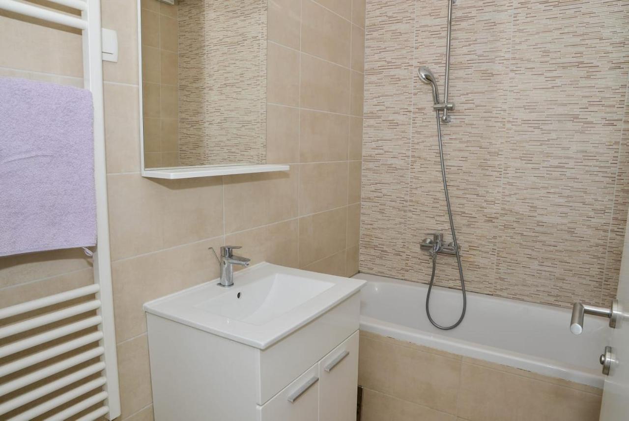 Apartment Leon Sa Privatnim Parkingom Zadar Dış mekan fotoğraf